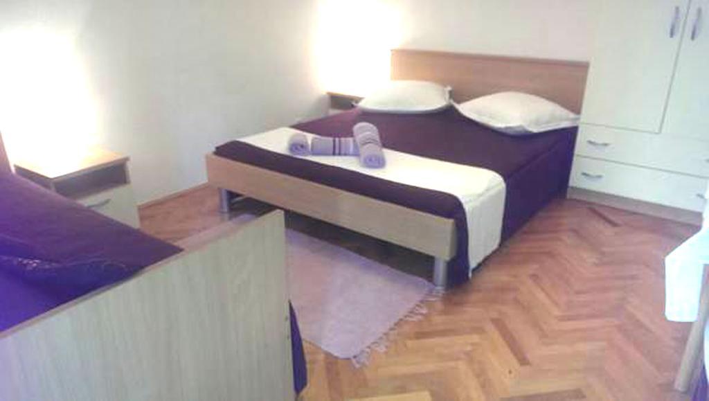 Apartments Mira Makarska Oda fotoğraf